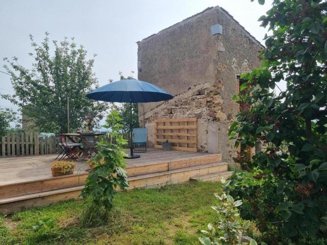 Bed and Breakfast La Ferme Des Galoches Villemontais Экстерьер фото